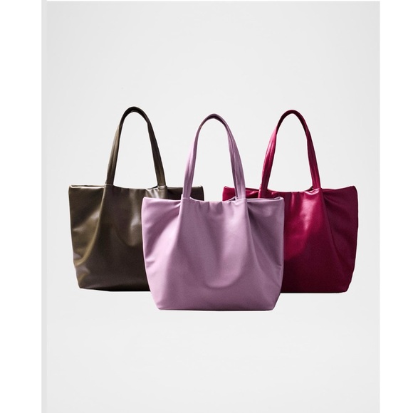 4 pcs Neiman Marcus tote bag + matching cosmetic bag + samples - Picture 1 of 6